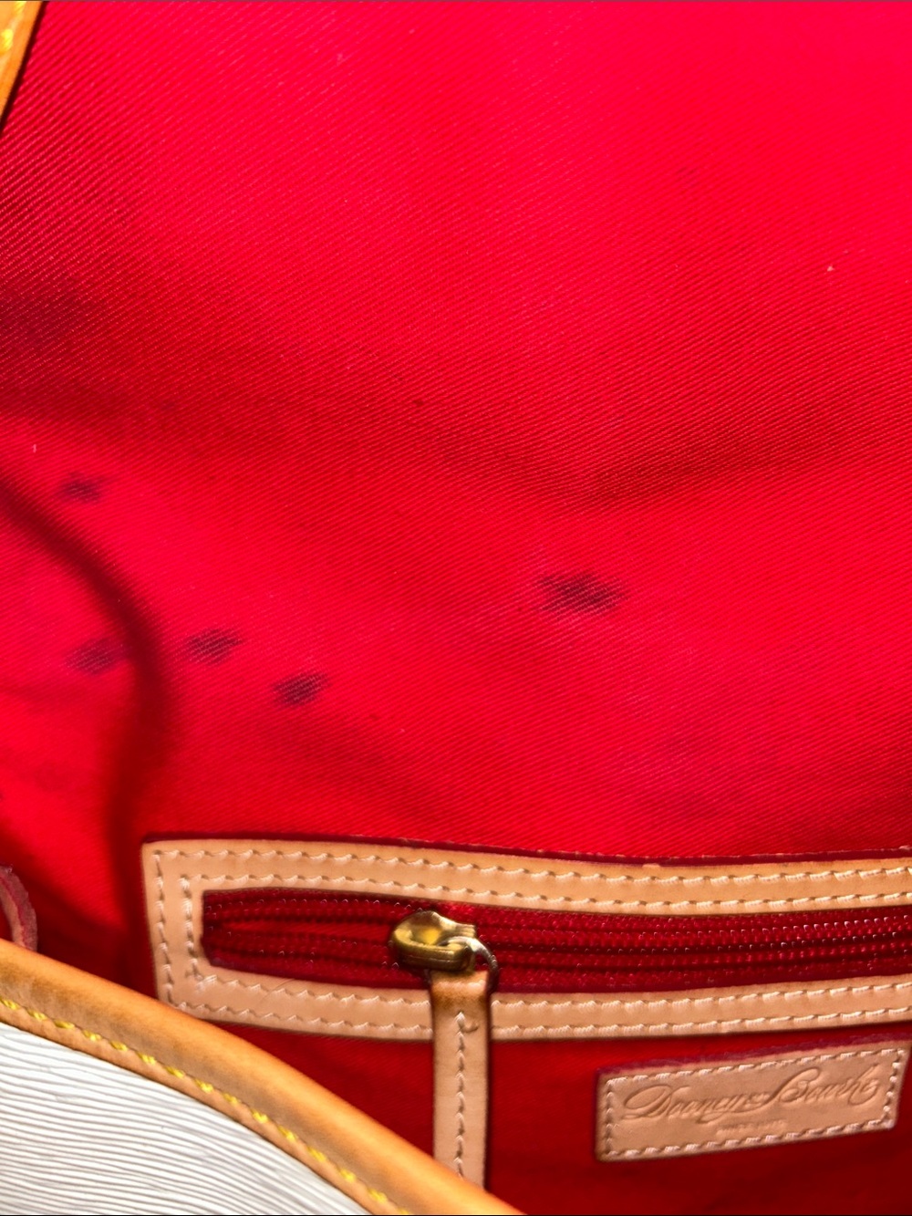 Vintage Dooney & Bourke USA Ivory All Weather Leather Equestrian Shoulder Bag - Picture 4 of 9